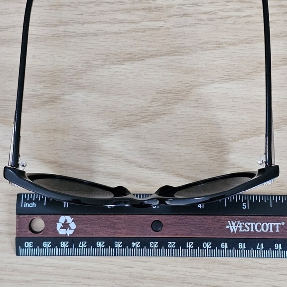 Versace Cateye Sunglasses - Picture 12 of 12